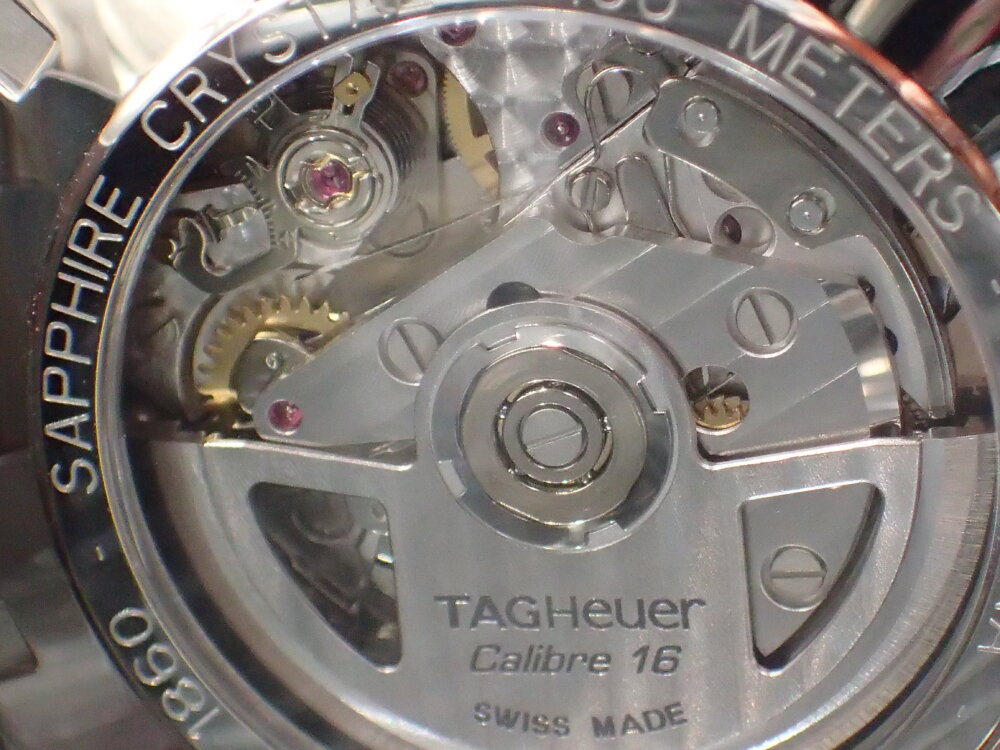 エレガントなスポーティーウォッチはタグ・ホイヤー「カレラ」便利なデイデイト機能搭載モデル - TAG Heuer 