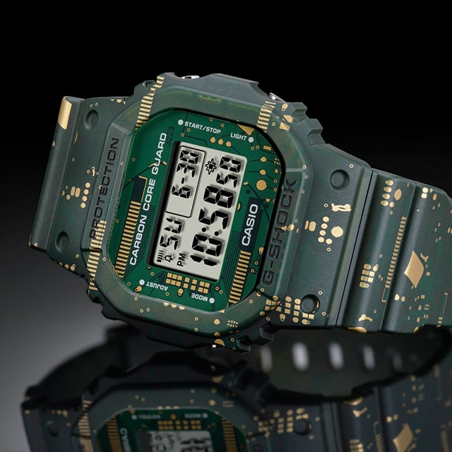 自宅で簡単に着せ替えが楽しめる G-SHOCK DWE-5600CC-3JR 追加入荷です - G-SHOCK 