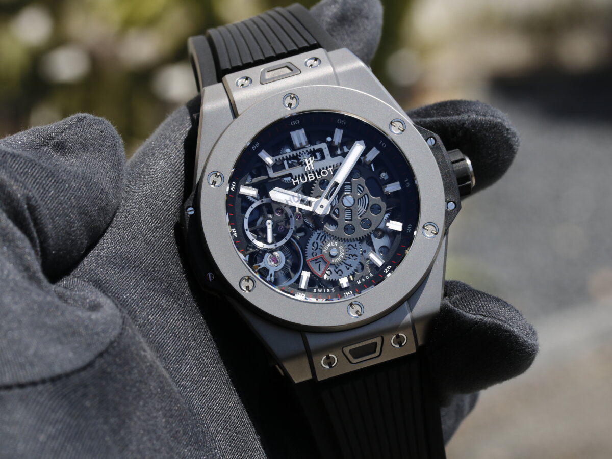 ウブロ 巻き上げ持続時間10日間を誇るビッグ・バン  メカ-10 チタニウム - HUBLOT 