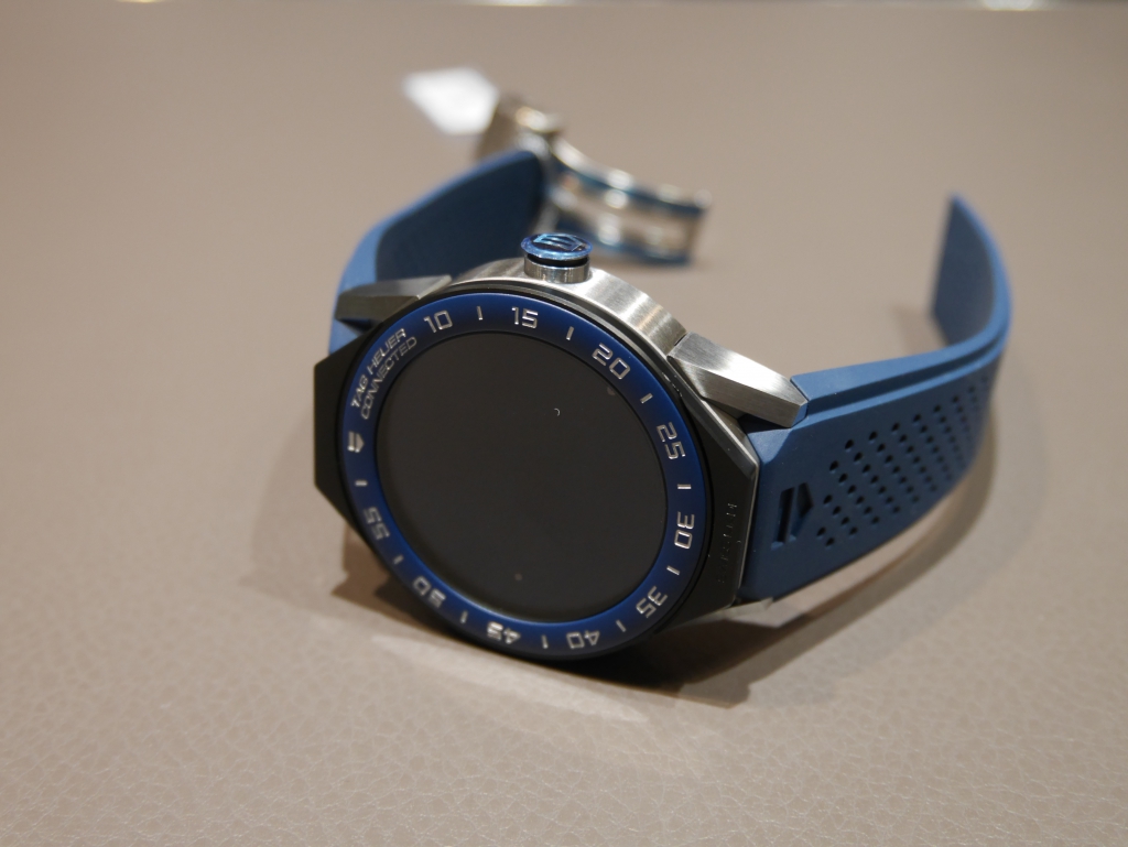 注目度ナンバー１ スイス高級時計ブランドのスマートウォッチが揃っています！ - TAG Heuer 