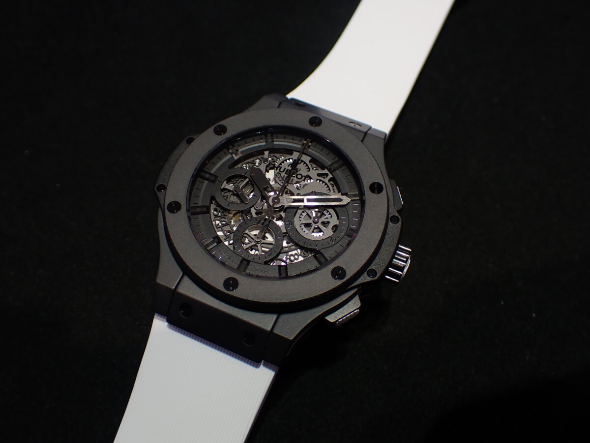 ７７本のみ？日本だけの特別限定モデル「ウブロ アエロ・バン オールブラック ホワイト」は完売 - HUBLOT 