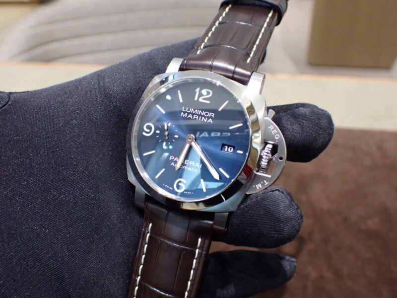 パネライ スタッフ着用時計でベルトの付け替えをしてみました！PAM01313 - PANERAI 