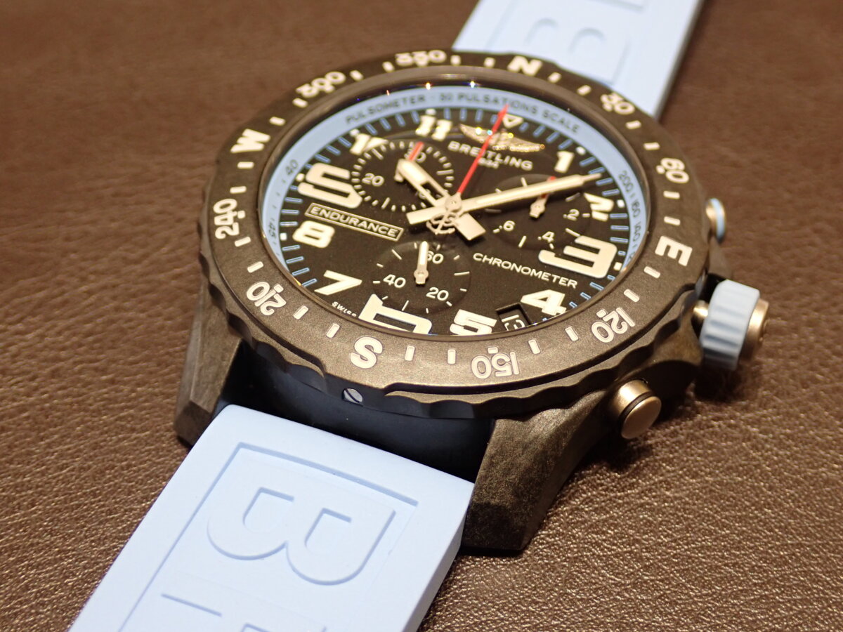 何色がお好み？ブライトリング「エンデュランスプロ」が勢揃い - BREITLING 