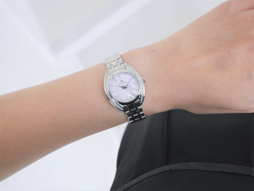 女性に時計を贈るなら？長く愛用したいグランドセイコーのレディースウォッチをご紹介 ｜ oomiya 和歌山本店ブログ
