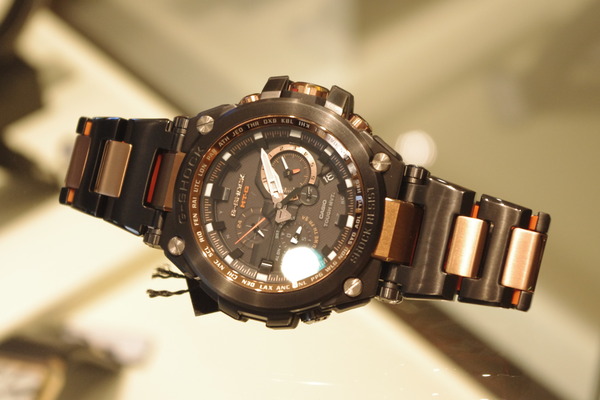 話題のG-SHOCK『MTG-S1000BD-5AJF』が入荷! | oomiya 和歌山本店ブログ