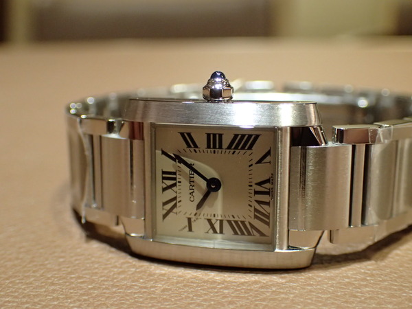 Cartier(カルティエ) 名作 タンクフランセーズ(W51008Q3)入荷