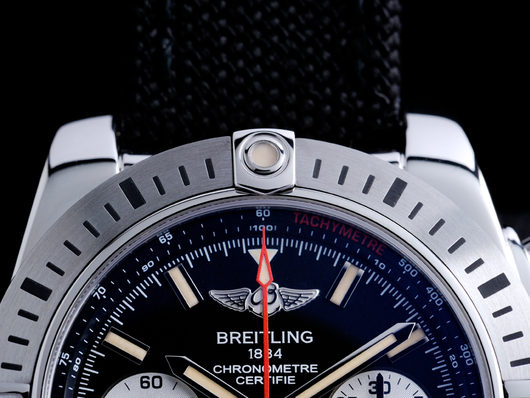 クロノマット30周年記念　スペシャルシリーズ登場！ - BREITLING 