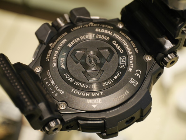 硬度が高く耐久性に優れた「64チタンベゼル」を用いたGPW-1000T-1AJF登場！ - G-SHOCK 