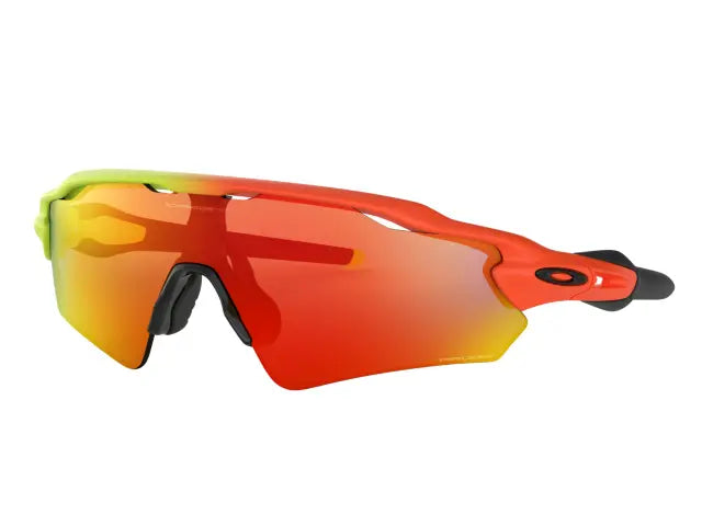 オークリー限定サングラス「Harmony Fade」登場！