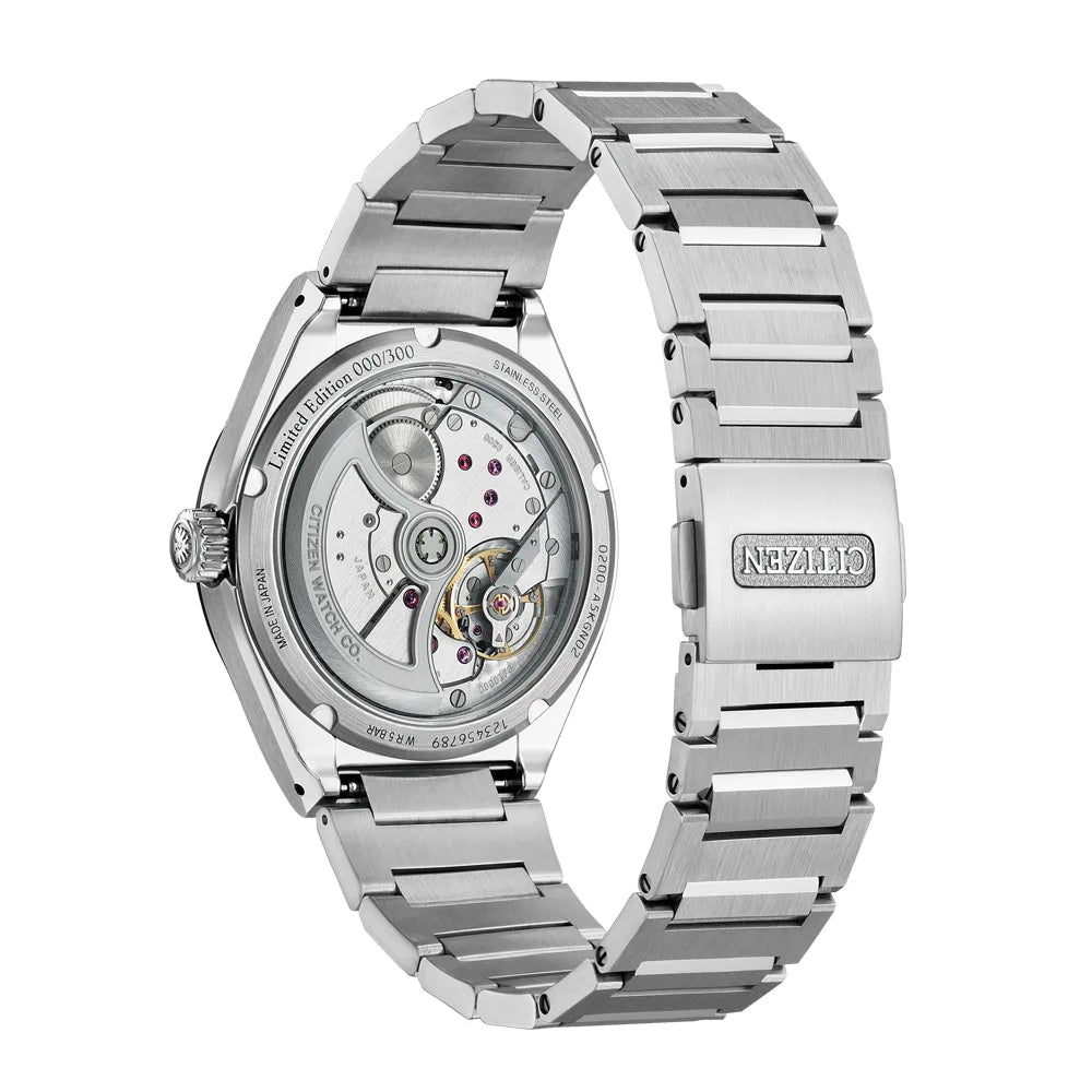 The CITIZEN 30周年記念 限定モデル メカニカルモデル Caliber 0200