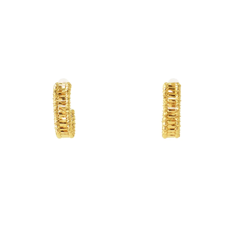 ピアス