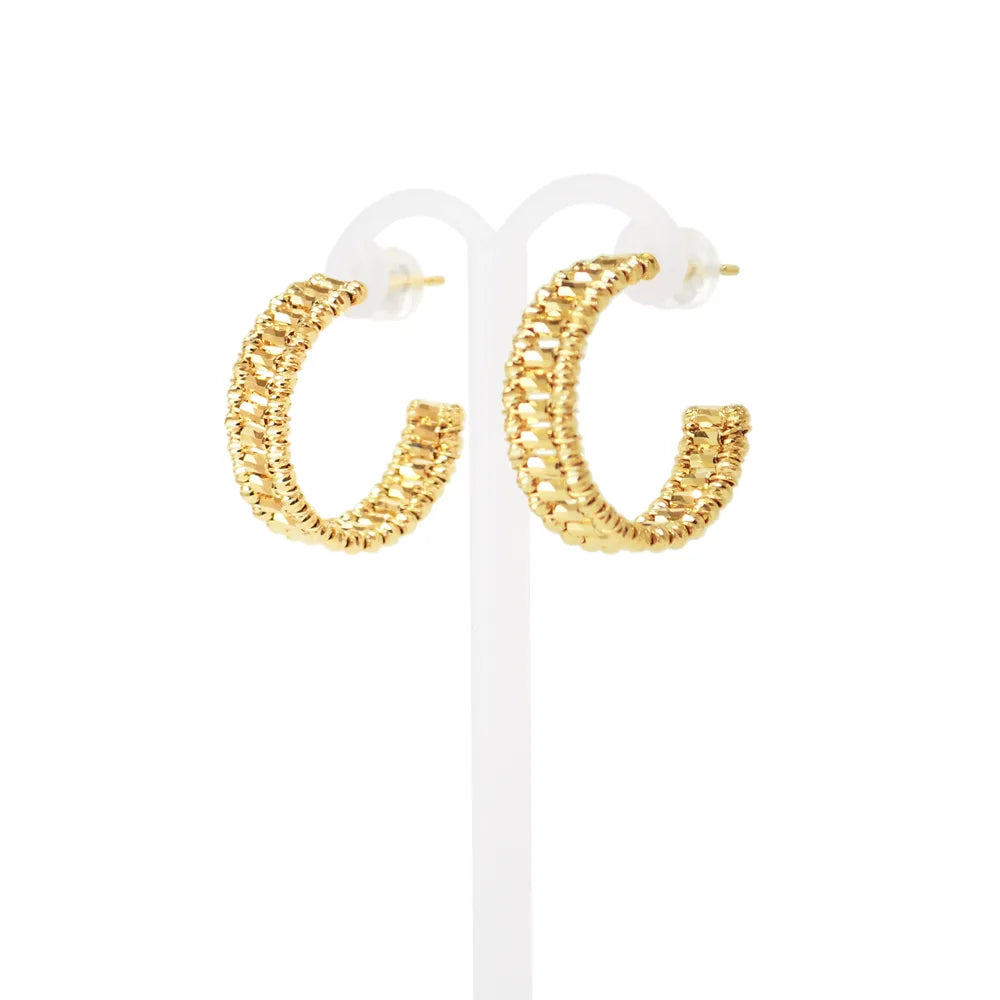 ピアス