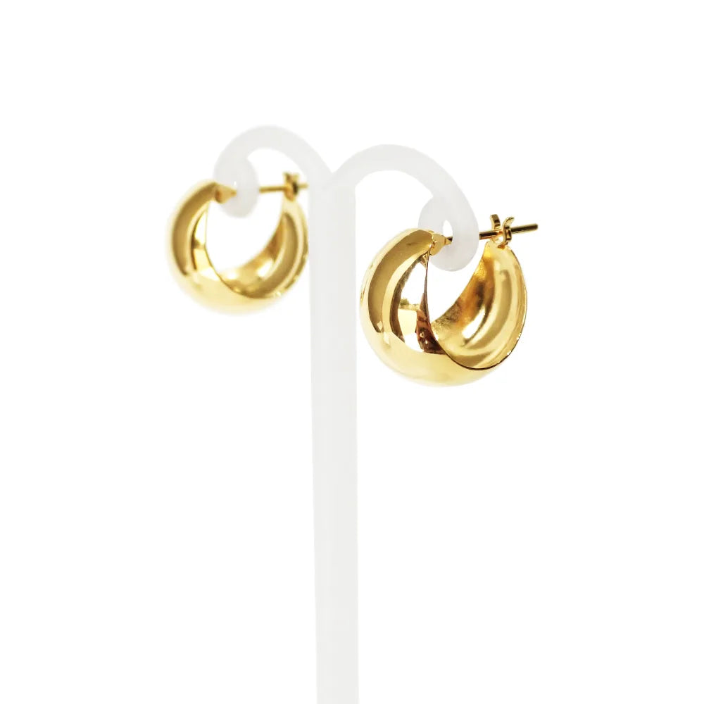 ピアス