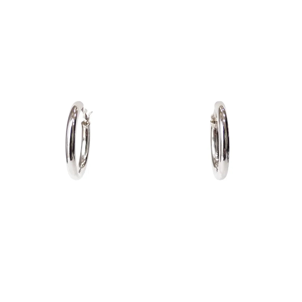 ピアス