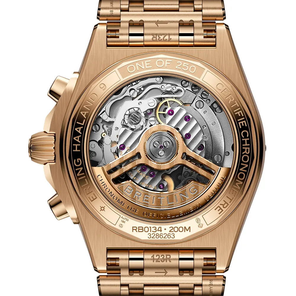 クロノマット B01 42 アーリング・ハーランド