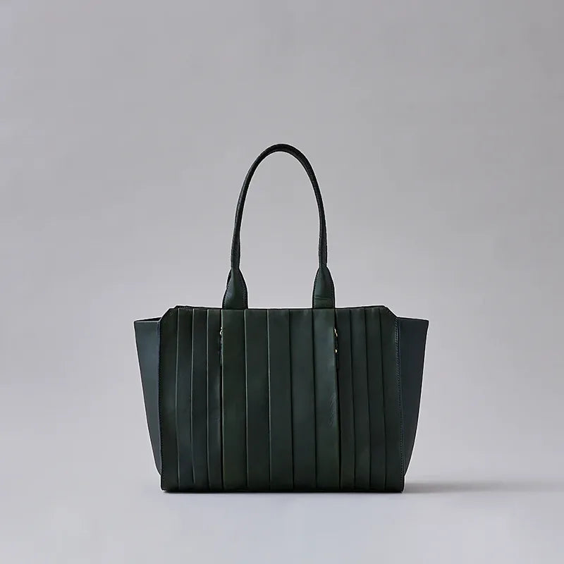 wave tote HIGH / tea husk leather（cow leather）