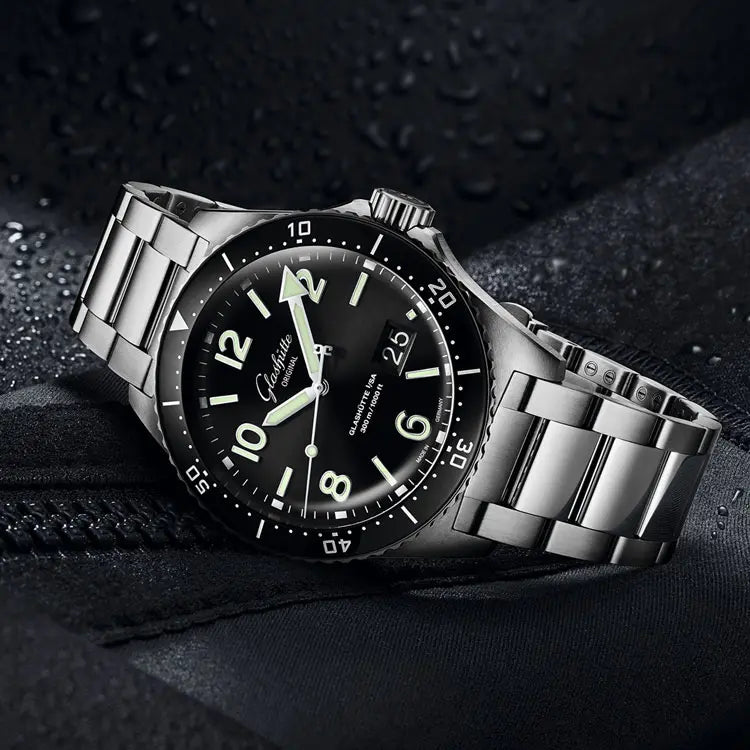 SeaQ パノラマデイト ブラック｜グラスヒュッテ・オリジナル – oomiya