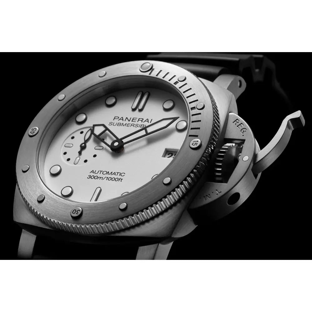 【パネライ】清潔感溢れるダイバーズウォッチ…。「PAM01590」-PANERAI スタッフのつぶやき -w9217_jpg_c588b670-fc38-48a8-ae57-52b5f360e6b1