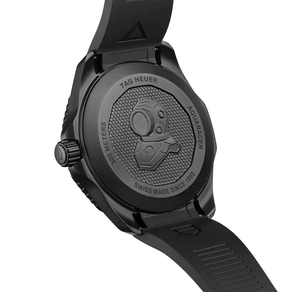 タグ・ホイヤー｜アクアレーサー プロフェッショナル 300 - WBP201D.FT6197