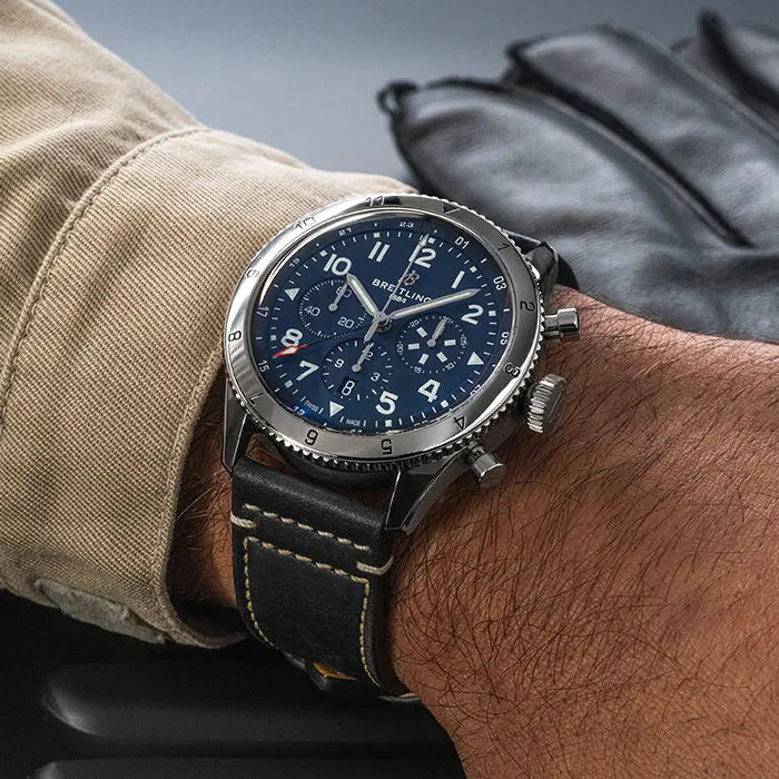 ネコポス可 保管品 AVIATOR fシリーズ クロノグラフ デイト ブルー文字盤 オリジナルベルト ウオッチナビ編集部が選ぶドライブで着けたいクオーツ式クロノ